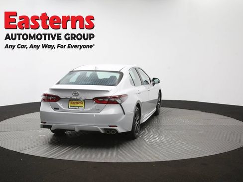 Used 2024 Toyota Camry SE w/ Cold Weather Package FWD image 37