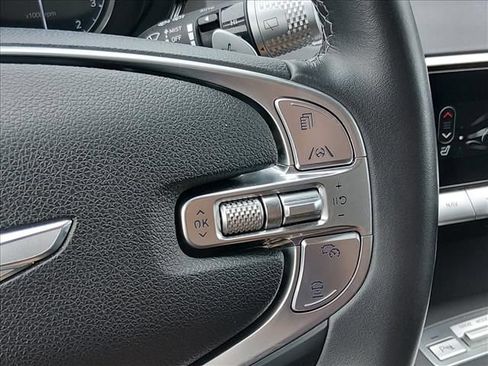 Used 2025 Genesis GV70 2.5T AWD/4WD image 24