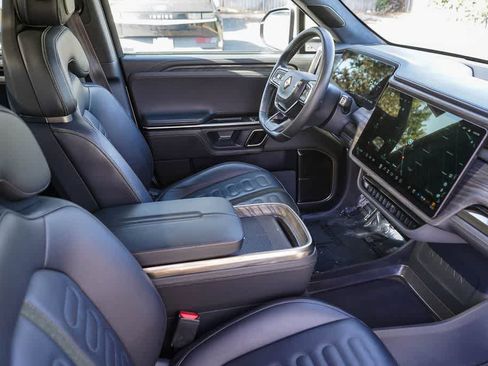 Used 2022 Rivian R1T Launch Edition AWD/4WD image 16