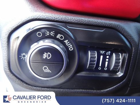 Used 2020 Jeep Gladiator Rubicon AWD/4WD image 18