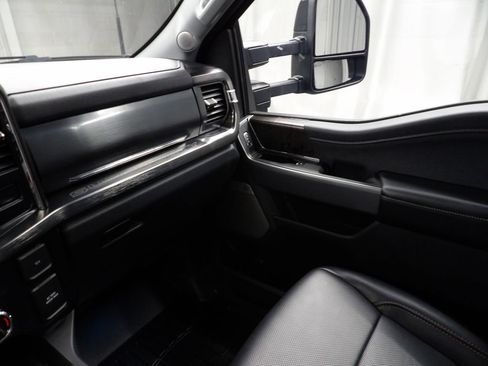 Used 2024 Ford F350 Lariat w/ Lariat Ultimate Package AWD/4WD image 28