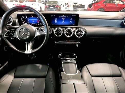 Used 2025 Mercedes-Benz CLA 250 4MATIC image 14