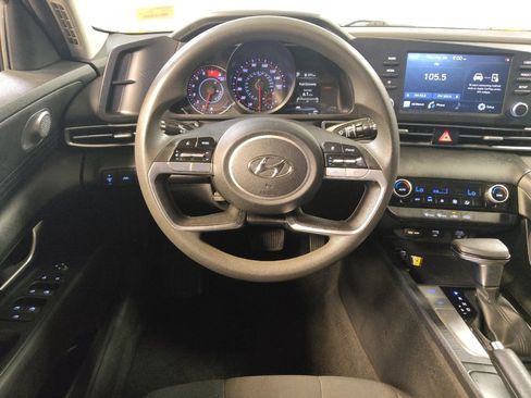 Used 2021 Hyundai Elantra SEL FWD image 22