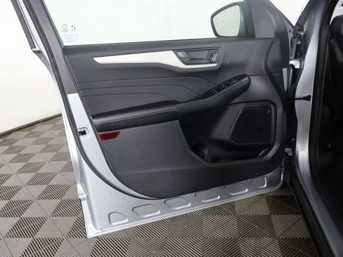 Used 2022 Ford Escape SE w/ Convenience Package image 21