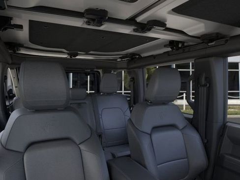 New 2025 Ford Bronco Badlands w/ Sasquatch Package image 12