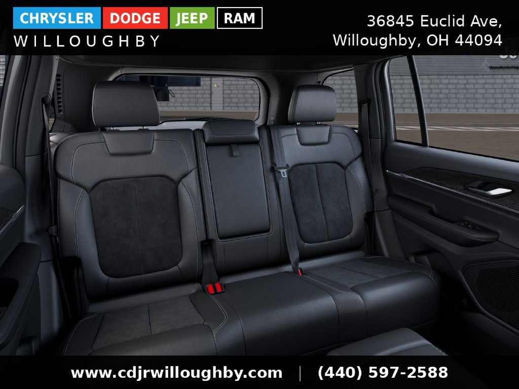 New 2026 Jeep Grand Cherokee Altitude AWD/4WD image 18