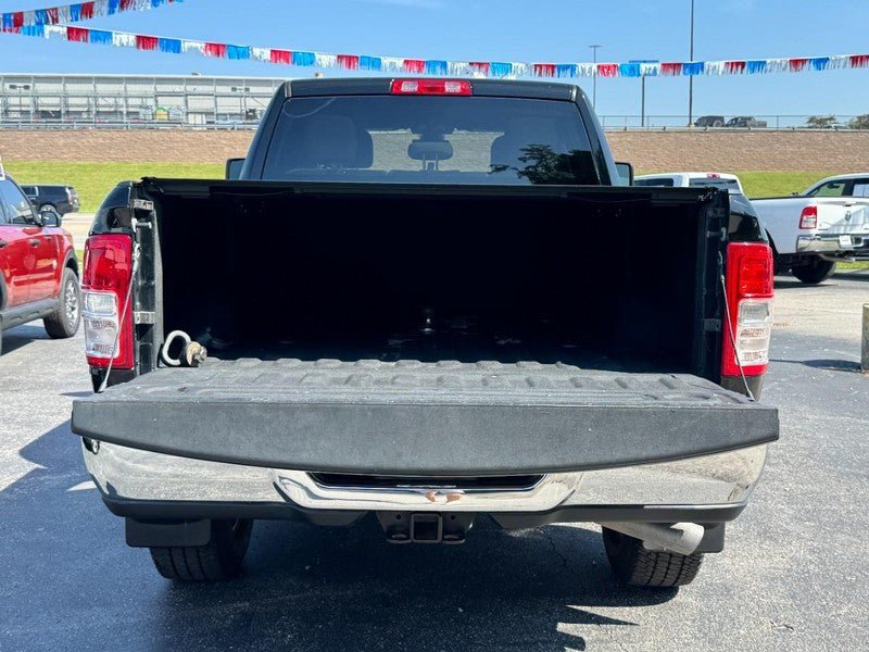 Used 2023 RAM 3500 Big Horn w/ Level 1 Equipment Group AWD/4WD image 5