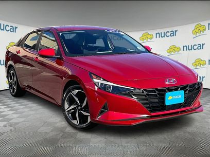 Used 2023 Hyundai Elantra SEL w/ Convenience Package