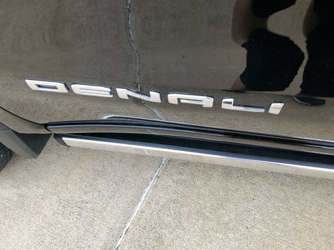 Used 2024 GMC Sierra 1500 Denali Ultimate image 39