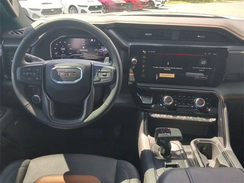 Used 2025 GMC Sierra 1500 AT4 w/ AT4 Premium Package image 5