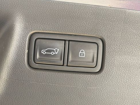 Used 2025 Hyundai Santa Fe SEL FWD image 19