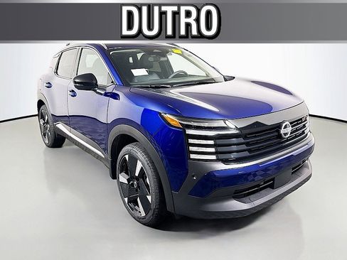 New 2026 Nissan Kicks SR w/ Cold Weather Package image 1