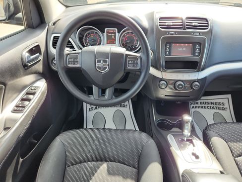 Used 2017 Dodge Journey SE image 34