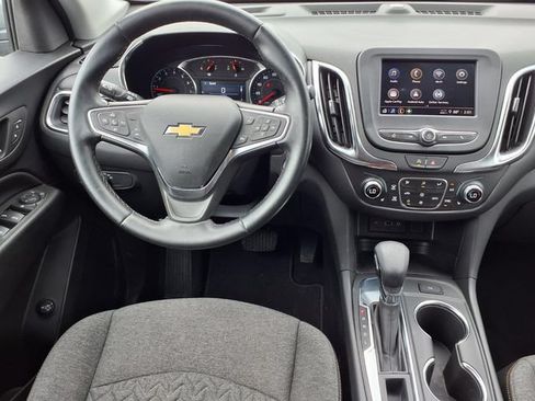Used 2024 Chevrolet Equinox LT FWD image 6