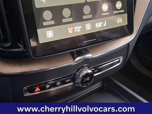 New 2026 Volvo XC60 T8 Ultra w/ Protection Package Premier image 13