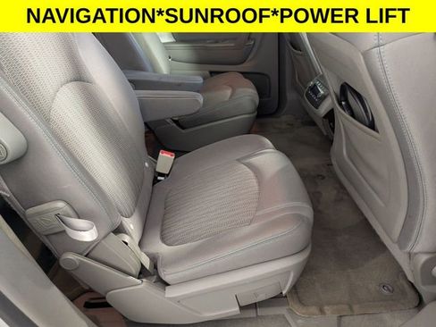 Used 2016 Chevrolet Traverse LT FWD image 32