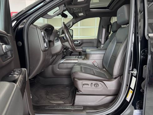 Certified 2022 GMC Sierra 3500 Denali w/ Denali Ultimate Package image 13