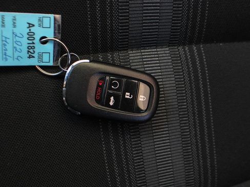 Used 2024 Honda Civic Sport image 45