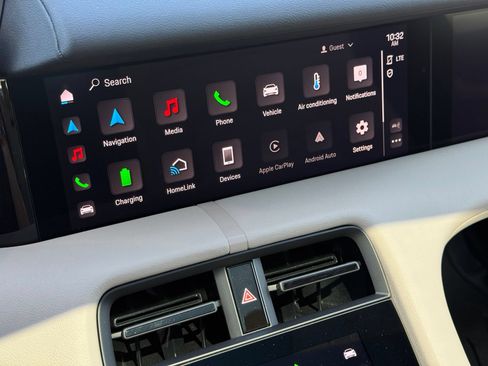 Certified 2022 Porsche Taycan RWD image 18