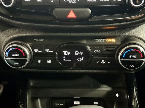 Used 2023 Kia Soul EX image 16