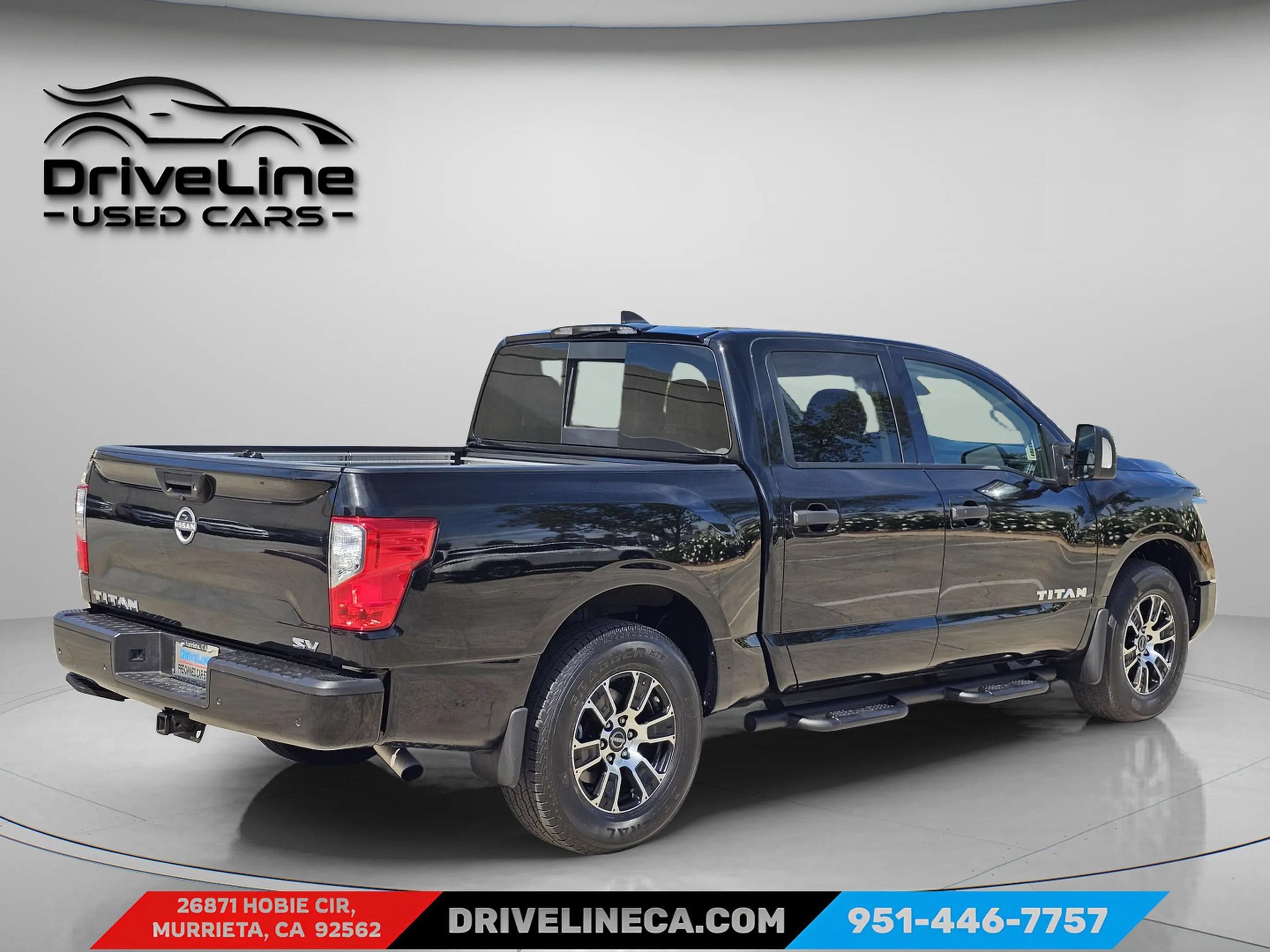 Used 2024 Nissan Titan SV w/ SV Convenience Package RWD image 10