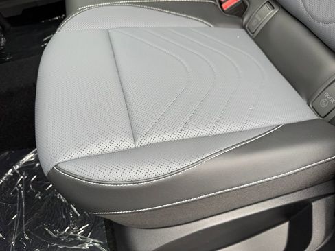 New 2026 Volkswagen Tiguan SE R-Line image 27