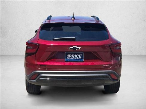Used 2025 Chevrolet Trax RS w/ Driver Confidence Package FWD image 6