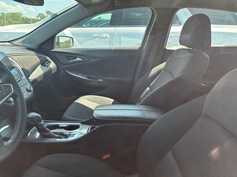 Used 2024 Chevrolet Malibu LT FWD image 30