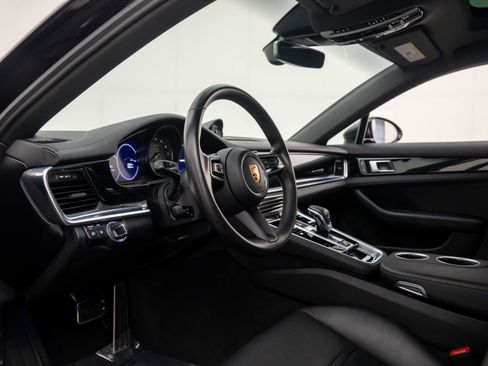 Used 2022 Porsche Panamera 4S image 5