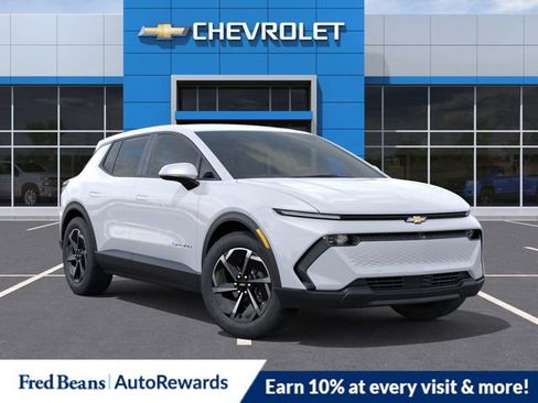 New 2026 Chevrolet Equinox EV LT image 7