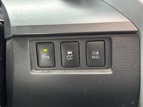 Used 2015 Toyota Tundra Limited image 12