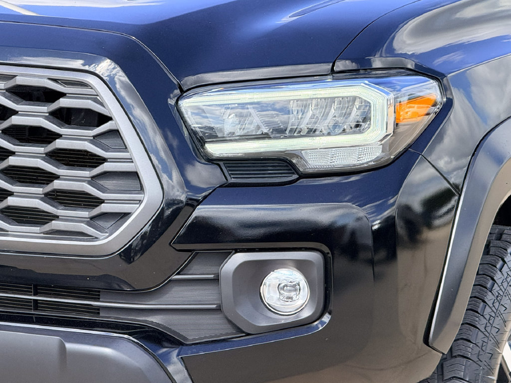 Used 2023 Toyota Tacoma TRD Off-Road w/ TRD Premium Off Road Package AWD/4WD image 5