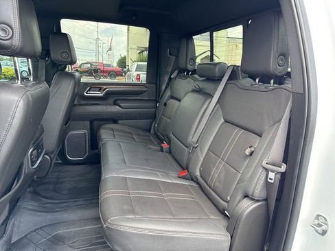 Used 2024 Chevrolet Silverado 2500 High Country w/ High Country Premium Package AWD/4WD image 22