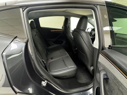 Used 2026 Tesla Model Y Long Range image 16