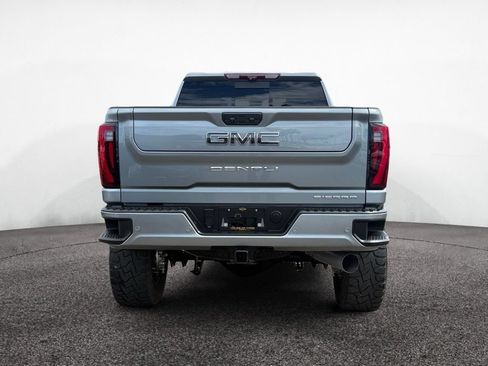 Used 2024 GMC Sierra 2500 Denali Ultimate AWD/4WD image 4