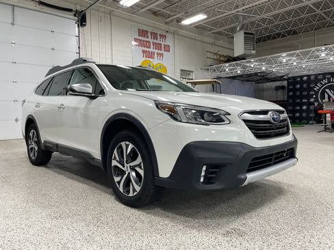 Used 2020 Subaru Outback Touring w/ Popular Package #2 AWD/4WD image 1