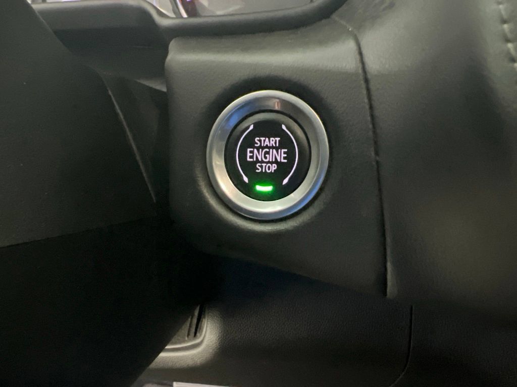 Used 2022 Chevrolet Tahoe 4WD image 17