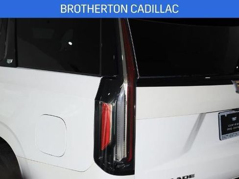 Certified 2024 Cadillac Escalade Sport Platinum w/ Heavy-Duty Trailer Package image 15