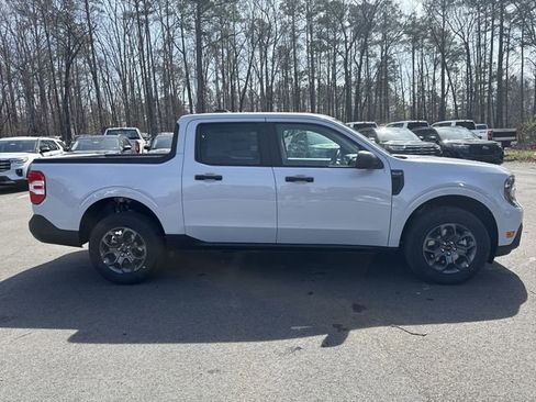 New 2026 Ford Maverick XLT AWD/4WD image 9