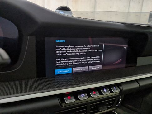 Used 2025 Porsche 911 Carrera 4 GTS image 29