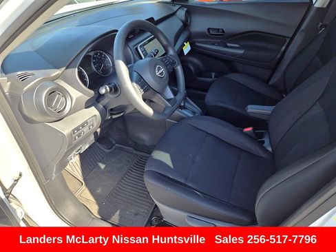 Used 2025 Nissan Kicks Play S FWD image 17