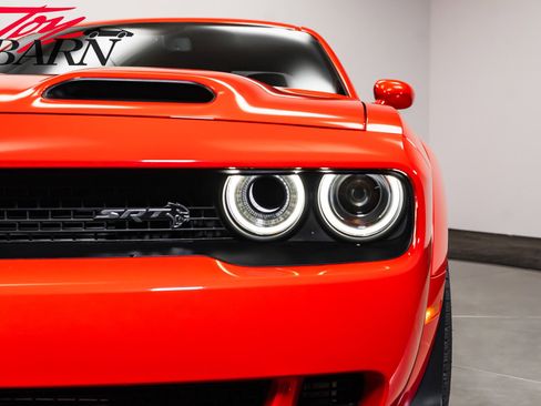 Used 2019 Dodge Challenger SRT Hellcat Redeye RWD image 10