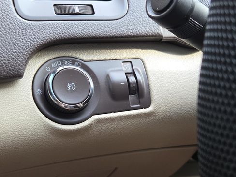 Used 2017 Buick Regal Sport Touring FWD image 23