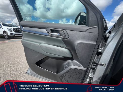 New 2026 GMC Terrain AT4 w/ Convenience Package III AWD/4WD image 23