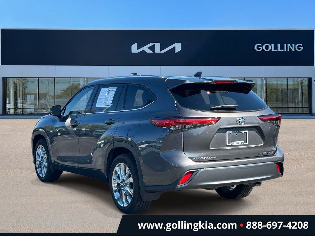Used 2021 Toyota Highlander Limited AWD/4WD image 4