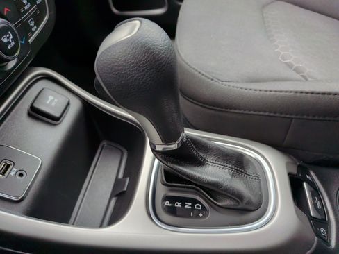 Used 2018 Jeep Compass Sport w/ Tech Group image 24