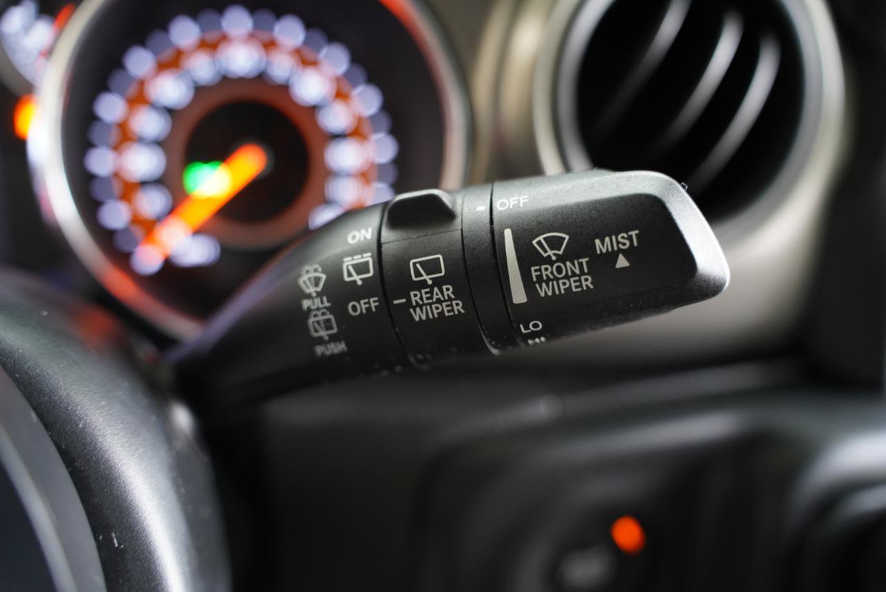 Used 2018 Jeep Wrangler Unlimited Sport S AWD/4WD image 15