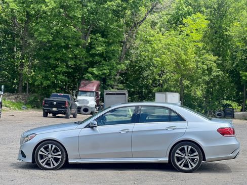 Used 2016 Mercedes-Benz E 350 4MATIC Sedan w/ Premium Package image 3