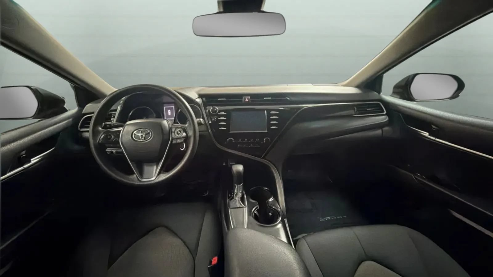 Used 2019 Toyota Camry LE FWD image 9