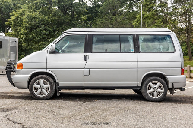 Used 2002 Volkswagen Eurovan MV FWD image 1